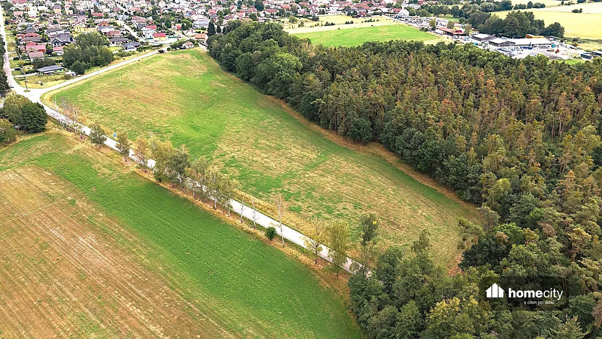 Prodej stavebního pozemku 8557 m²